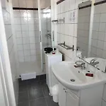 Le Crist'al, Et Restaurant, Partiellement Climatisé, En Front De Et Centre Hotel 3*