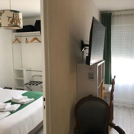 Le Crist'al, Familial, Climatise, En Front De Hotel Saint-Georges-de-Didonne