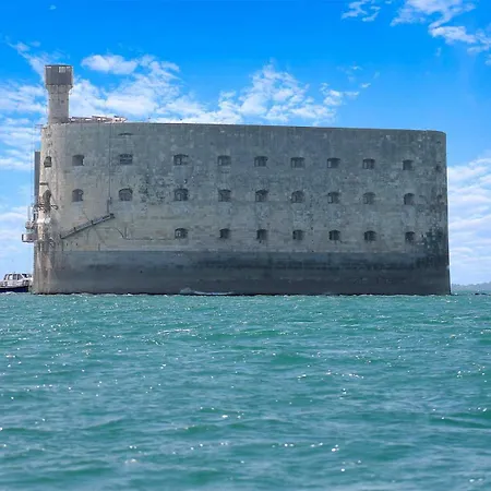 酒店 Le Crist'al, Climatise, Front De Mer, Proche Du Centre Ville, Et Solution De Restauration 3*