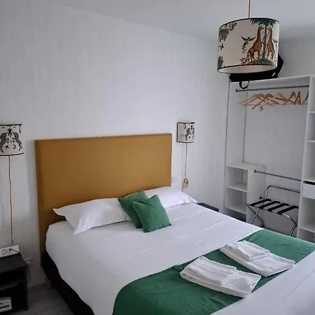 Hotel Le Crist'al, Familial, Climatise, En Front De