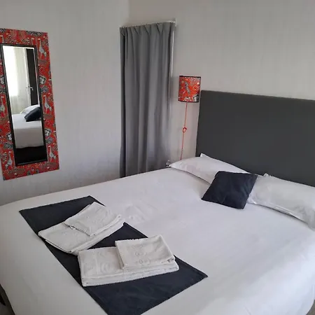 Le Crist'al, Familial, Climatise, En Front De 3* Saint-Georges-de-Didonne
