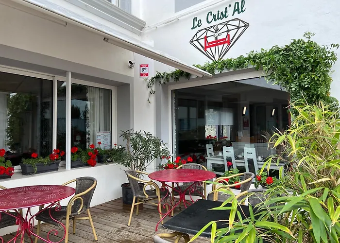 Le Crist'al, Climatise, Front De Mer, Proche Du Centre Ville, Et Solution De Restauration 3*